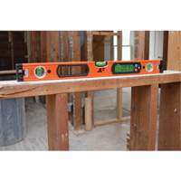Niveau num&eacute;rique programmable &agrave; double r&eacute;tro&eacute;clairage JLX&reg; Equipment World