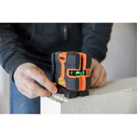 Niveau laser &agrave; lignes crois&eacute;es GreenBrite&reg; Equipment World
