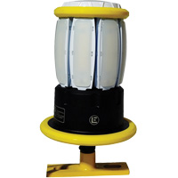 Lampe &agrave; couverture large Beacon 360 avec fixation magn&eacute;tique, DEL, 120 W, 13 000 lumens, Boîtier en Aluminium Equipment World